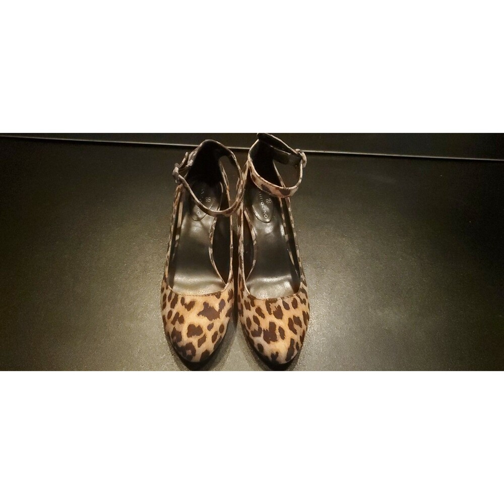 BANDOLINO Odear Cheetah Pumps Size 6